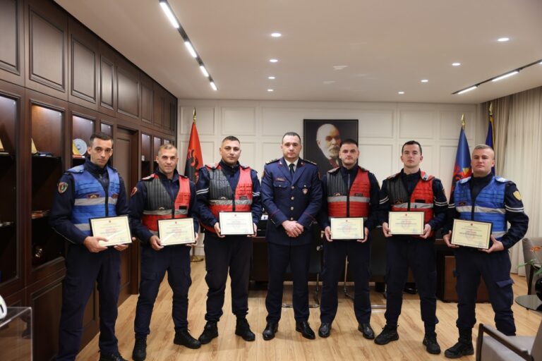 Nderohen efektivët që arrestuan autorin e ma*akrës, kryebashkiaku Beci: Treguan guxim dhe përkushtim