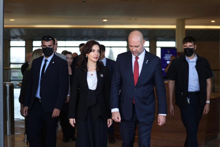 Ministrja Spiropali me homologun izraelit vizitë në Jeruzalem: Partneritet ndërshtetëror në të gjitha fushat