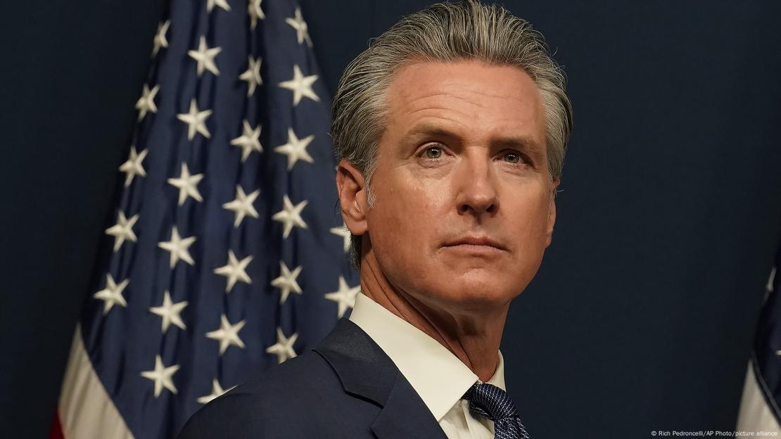 Kundërshtari i Trump, Gavin Newsom, guverbator i Kalifornisë e kritikoi Trump për letrën duke e quajtur atë një "marrëveshje radikale"Fotografi: Rich Pedroncelli/AP Photo/picture alliance
