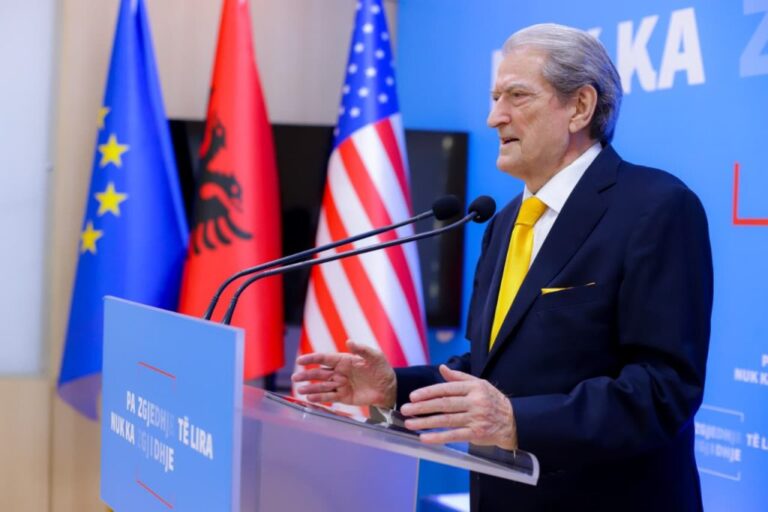 Berisha deklaron: Do kandidoj prapë për kryetar i PD! Kujt t’ia mbajë le të kandidojë