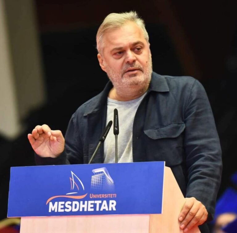 Ben Blushi: Na duhet një brez i çmendur