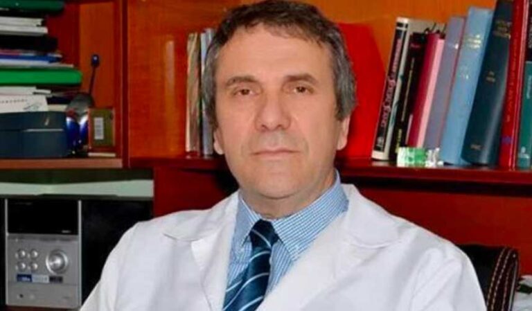 Mjeku androlog, Evin Dani, apel që meshkujt në moshën e adoleshencës të kryejnë kontrolle mjekësore