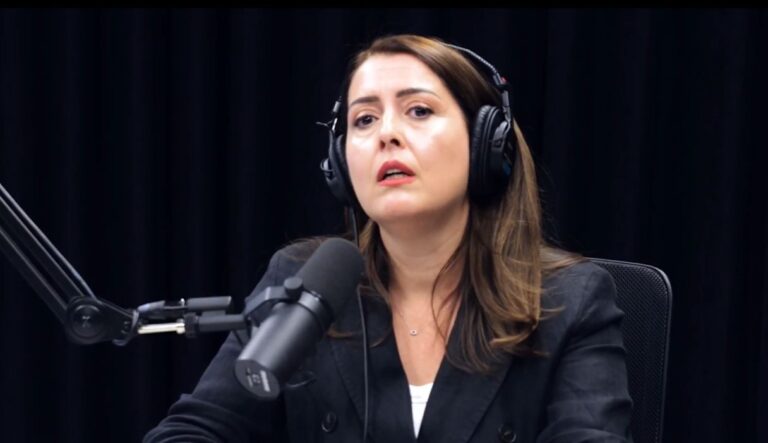 Ogerta Manastirliu në podkast me Kryeministrin Rama: Familja, forca ime më e madhe