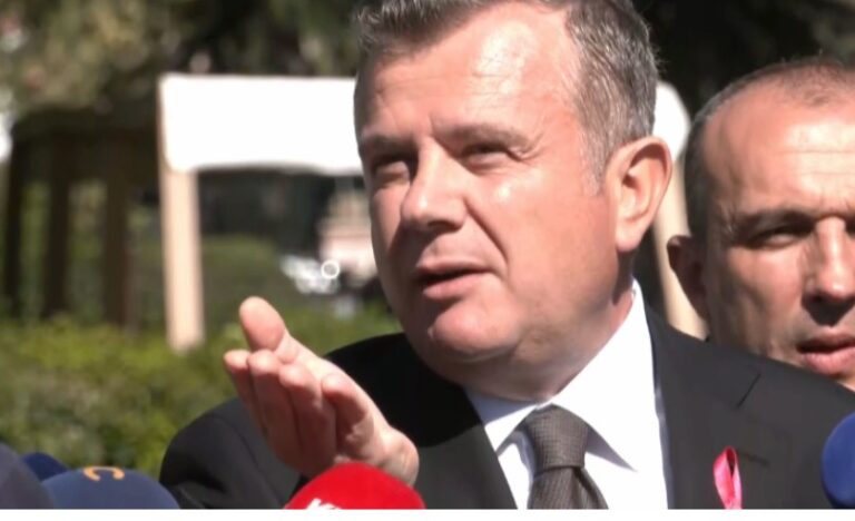 Balla: PD ofendoi ministrat, Sali Berisha nuk do normalitet