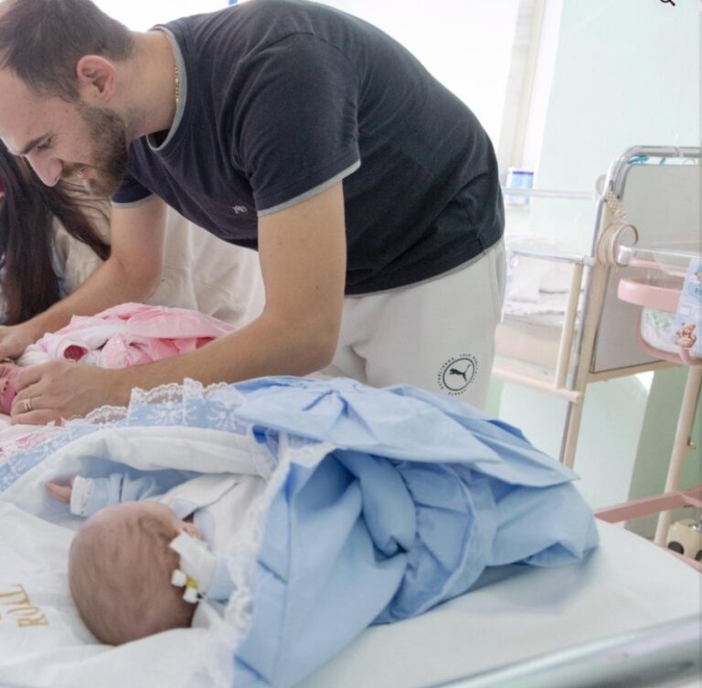 Lindin katërnjakë në maternitetin “Koço Gliozheni”, Rama: Mbështetja me bonusin e bebes vijon