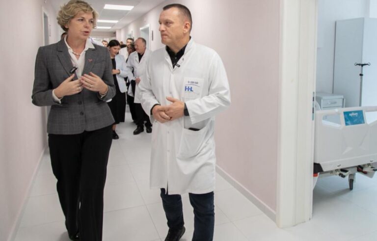 Ministrja Sala: Spitalet rajonale drejt shërbimeve terciare dhe autonomisë së plotë