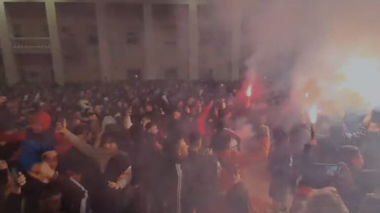 Shqipëria mundi Serbinë në shtëpinë e saj, “shpërthen” festa në Tiranë