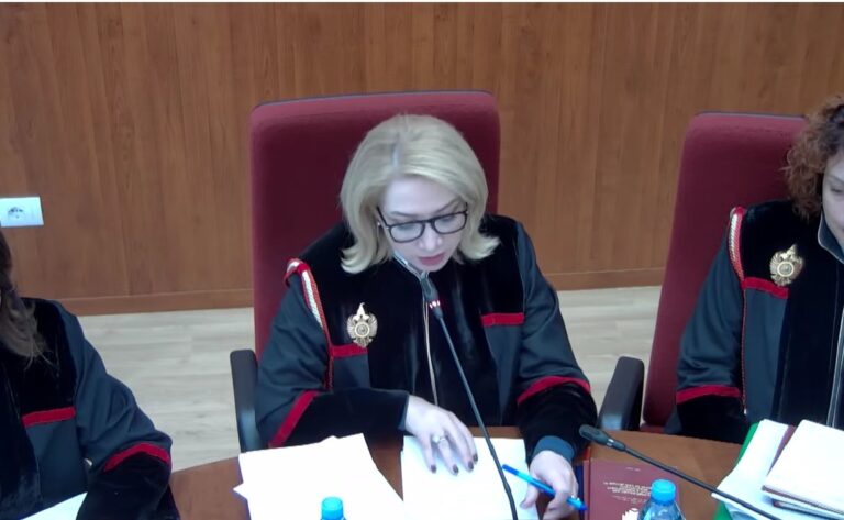 Live/ Gjykata Kushtetuese shqyrton shkarkimin e Erion Veliajt si kryebashkiak