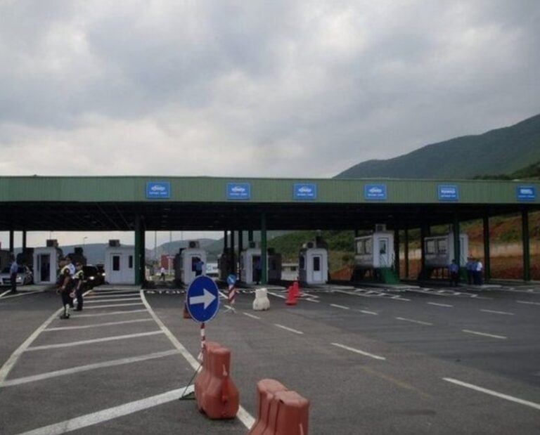 Pezullohet marrëveshja e lëvizjes së lirë Kosovë-Shqipëri