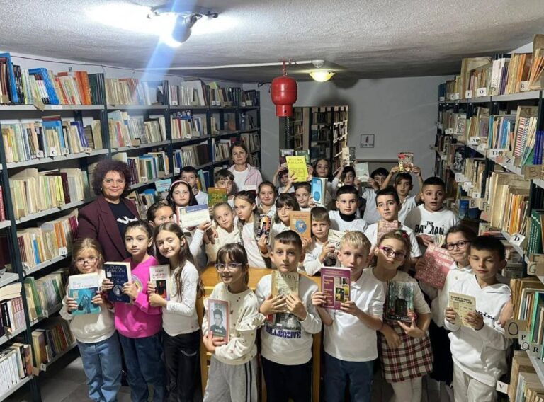 Elbasani feston muajin e librit, aktivitete të larmishme në Bibliotekën “Qemal Baholli”