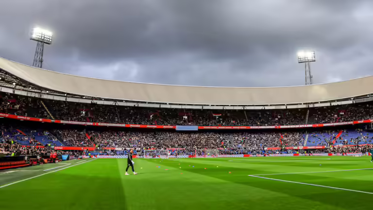 Moti i keq në Holandë, ndryshon orari i dy ndeshjeve të Feyenoord dhe Alkmaar