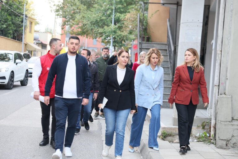Ogerta Manastirliu te “Ali Demi”
