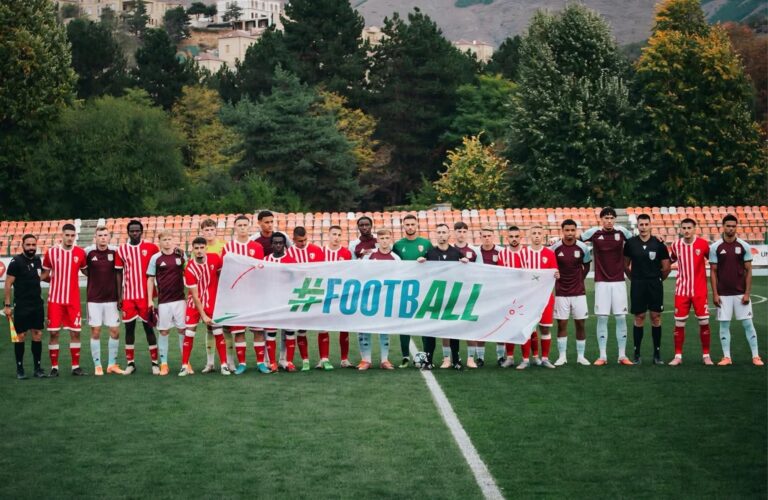 Aston Villa denoncon në UEFA Skënderbeun për thirrje raciste, reagon klubi korçar