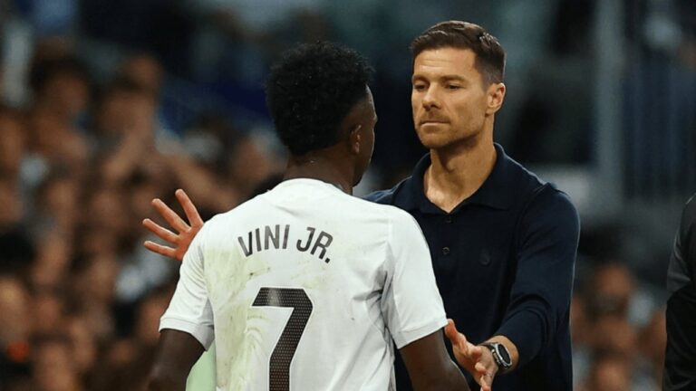 Tensione mes Vinicuus dhe Xabi Alonsos, falje publike por ende s’ka paqe