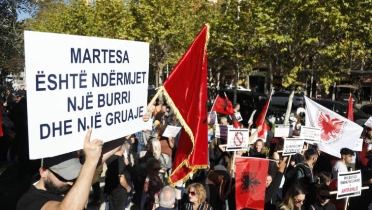 Protesta kundër ligjit për ”barazinë gjinore”, komunitetet fetare: Mos e cenoni familjen tradicionale
