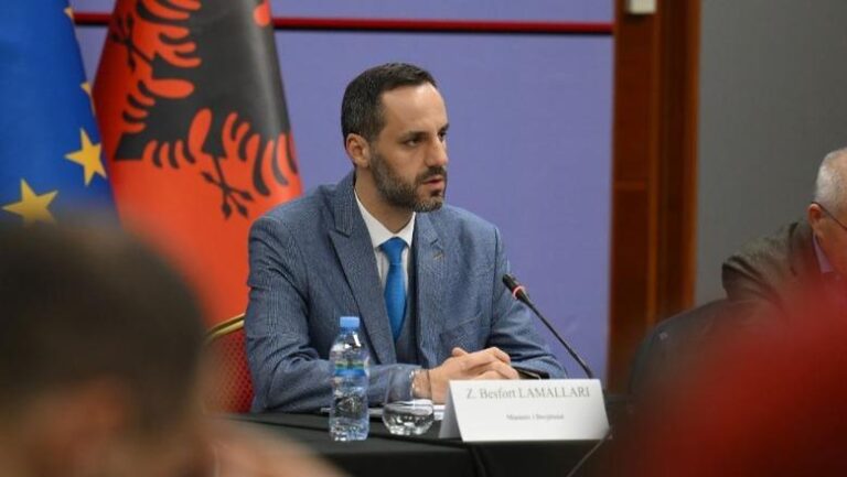 Ministri i Brendshëm: Në Policinë e Shtetit s’ka vend për shkelës ligji e për bashkëpunëtorë të krimit