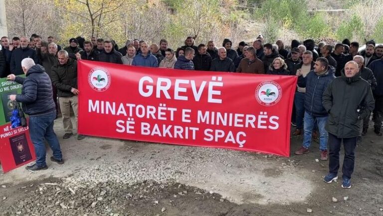 Mbyllet greva e minatorëve, nisin negociatat për rikthimin në punë dhe plotësimin e 10 kërkesave të tyre