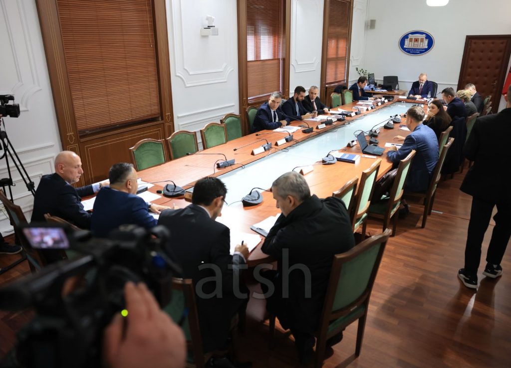 komisioni-i-ligjeve-nis-degjesat-me-kandidatet-per-avokatin-e-popullit