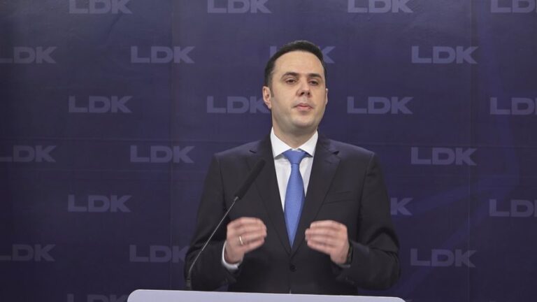 Abdixhiku: Kurti si monark, do ti kalojë pushtetin Glaukut