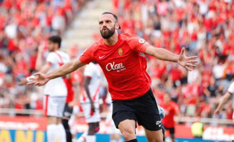 Muriqi shndrin në La Liga, 2 gola ndaj Osasunas dhe kap Levandovskin