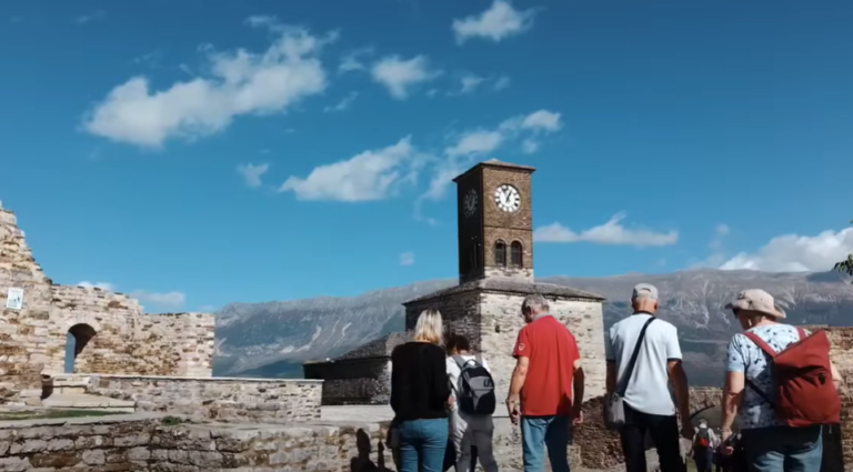 Gjirokastra bëhet destinacion kryesor turistik, 300,000 vizitorë dhe në rritje