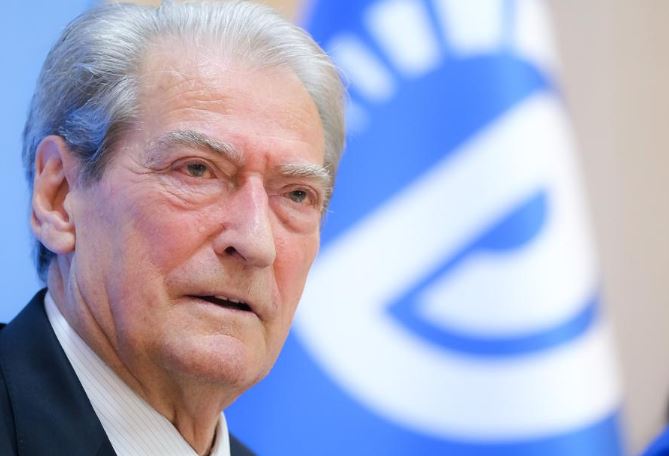 berisha-kush-e-kundershton-ballukun-perfundon-si-veliaj