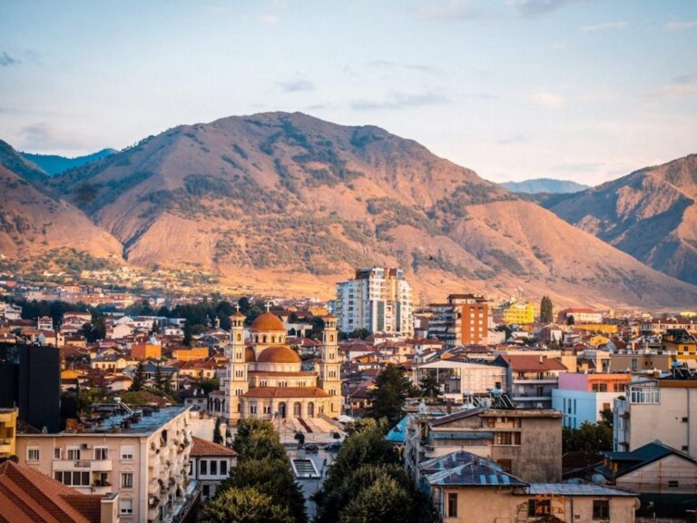 “Travelbinger”: Zbuloni Shqipërinë, parajsën e fshehur të Europës