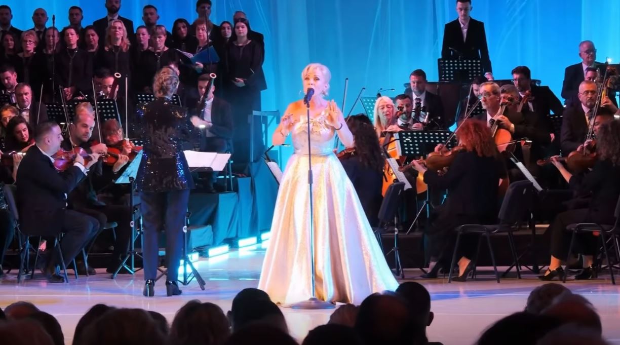 Koncerti  VOYAGE  ndez Teatrin  Migjeni   Benet Beci   Një mbrëmje që Shkodra do ta mbajë mend gjatë 