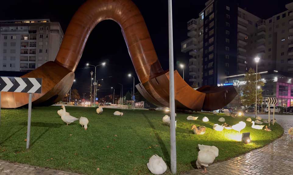 celesi-i-alfred-mirashi-milot-porta-e-celur-drejt-qiellit-te-lirise-dhe-dialogut-te-artit-me-peizazhin