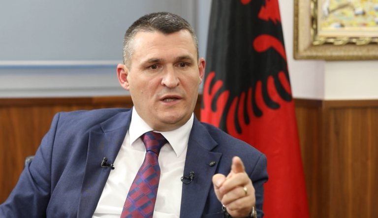 Gjykata Kushtetuese rikthen Veliajn në detyrë, kreu i SPAK-ut: Nuk ka lidhje dhe as ndikim në hetimet tona