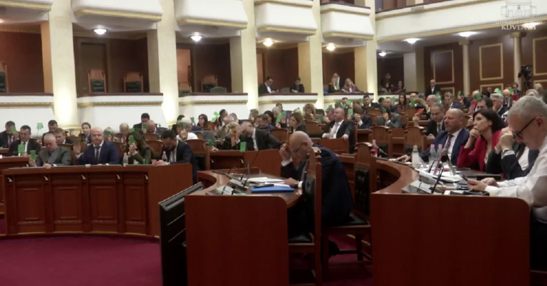 Me 77 vota, Kuvendi miraton projektligjin për barazinë gjinore