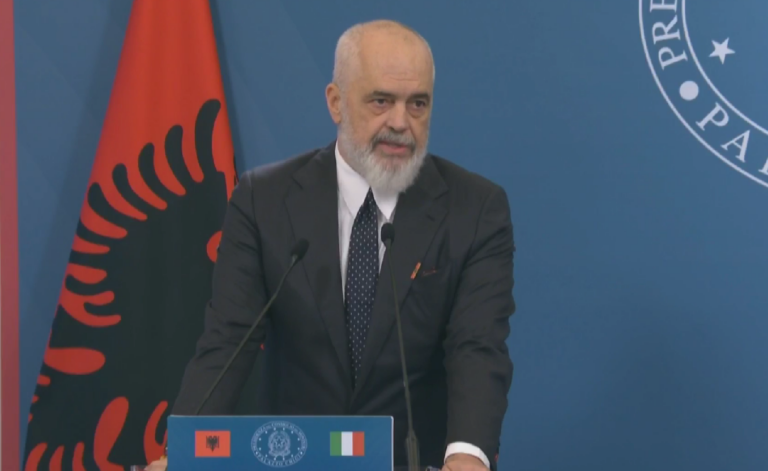 Meloni: Grekët japin kontribut për Europën! Reagon Rama: Në 2028 nuk do t’i duhet t’i tërheqim veshin qiriakosit