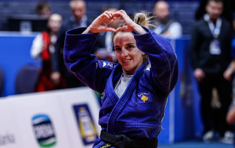 Distria Krasniqi mbetet e artë, shkëlqen në Zagreb