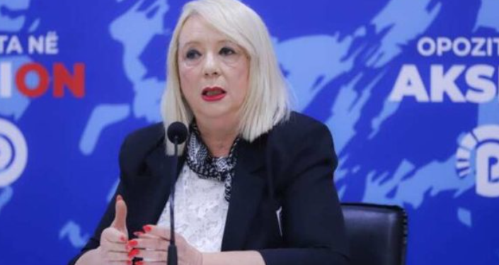 adriana-kalaja-paradite-pd-ja-proteste-kunder-rames-kurse-pasdite-takohen-me-ps-per-pazare