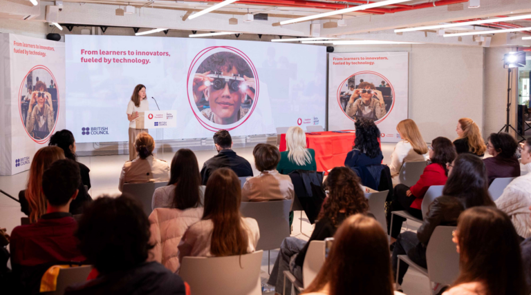 Fondacioni Vodafone dhe British Council prezantojnë Platformën e Parë Kombëtare Dixhitale, për dukimin në Shqipëri
