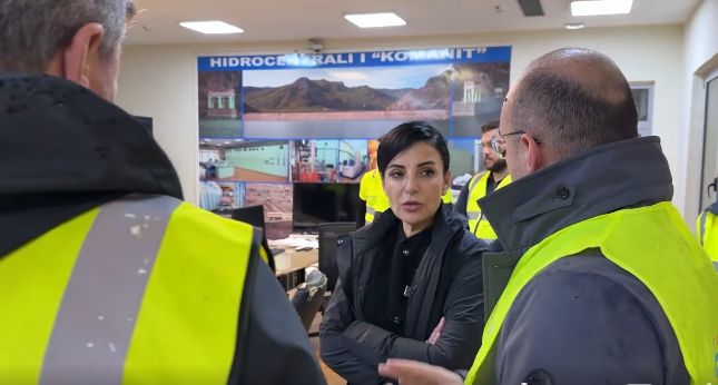 Kryeministri Rama  Po monitorojmë situatën e motit