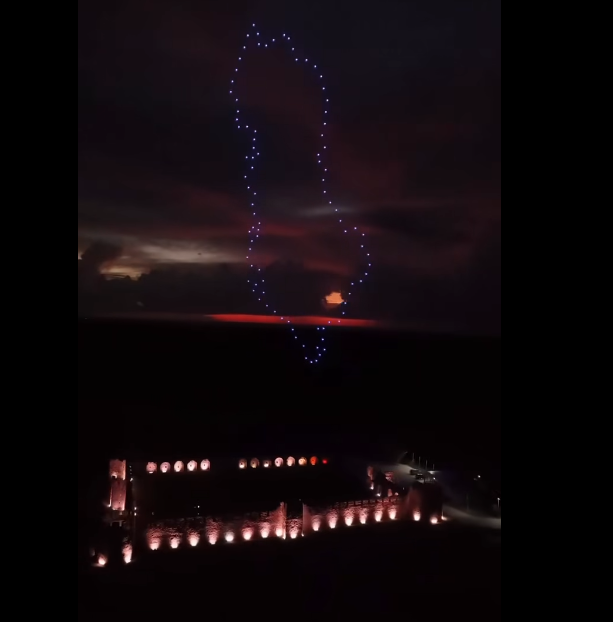 Kalaja e Bashtovës ndriçohet nga ngjyrat kuq e zi  Rama ndan videon unike nga Kavaja