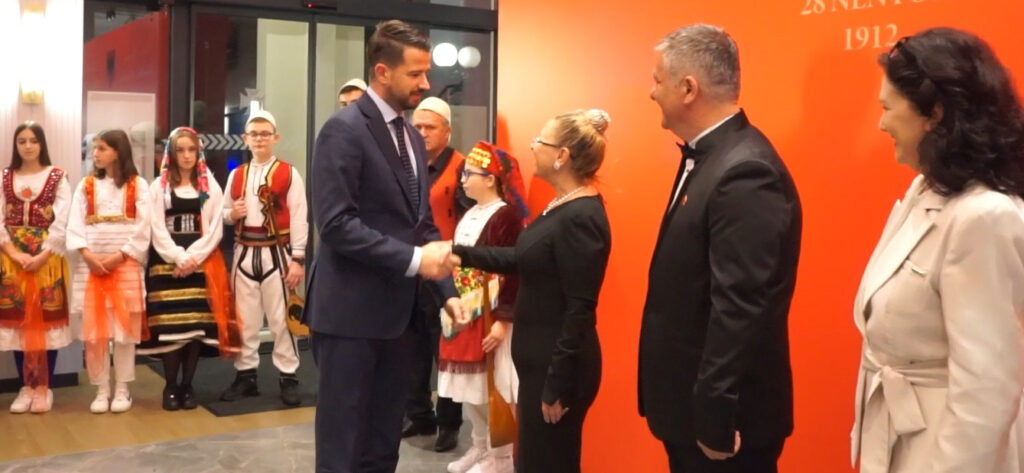 113 vjetori i Pavarësisë festohet në Podgoricë, i pranishëm dhe presidenti Jakov Milatović