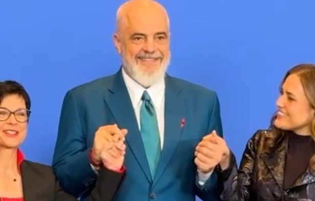 Video e takimeve të kryeministrit në Bruksel