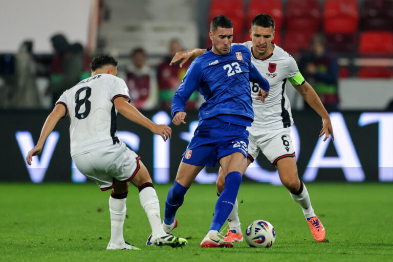 FIFA ndëshkon Serbinë për thirrjet anti-shqiptare në duelin e luajtur në Leskovac