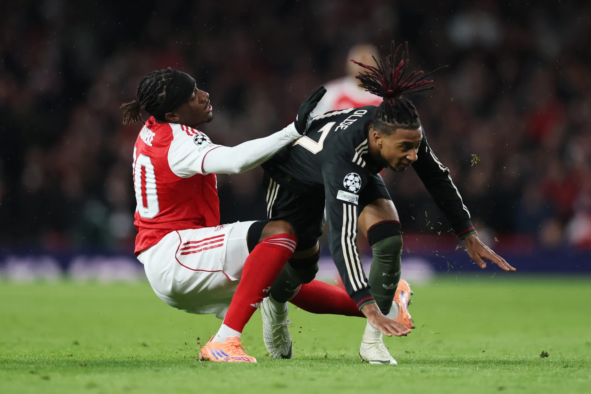 Champions League  Arsenali mund Bayernin  turpërohet Liverpooli  Atletico thyen Interin