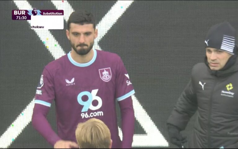 Broja rikthehet në fushë me Burnley-n, humbet ndaj Chelsea-t
