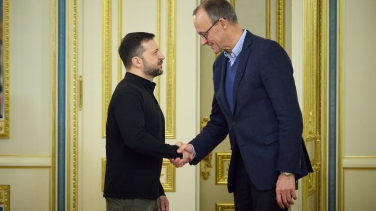 Alarm në Berlin: “Na duhen në vendin e tyre” — Merz kërkon ndalimin e emigrimit të të rinjve ukrainas