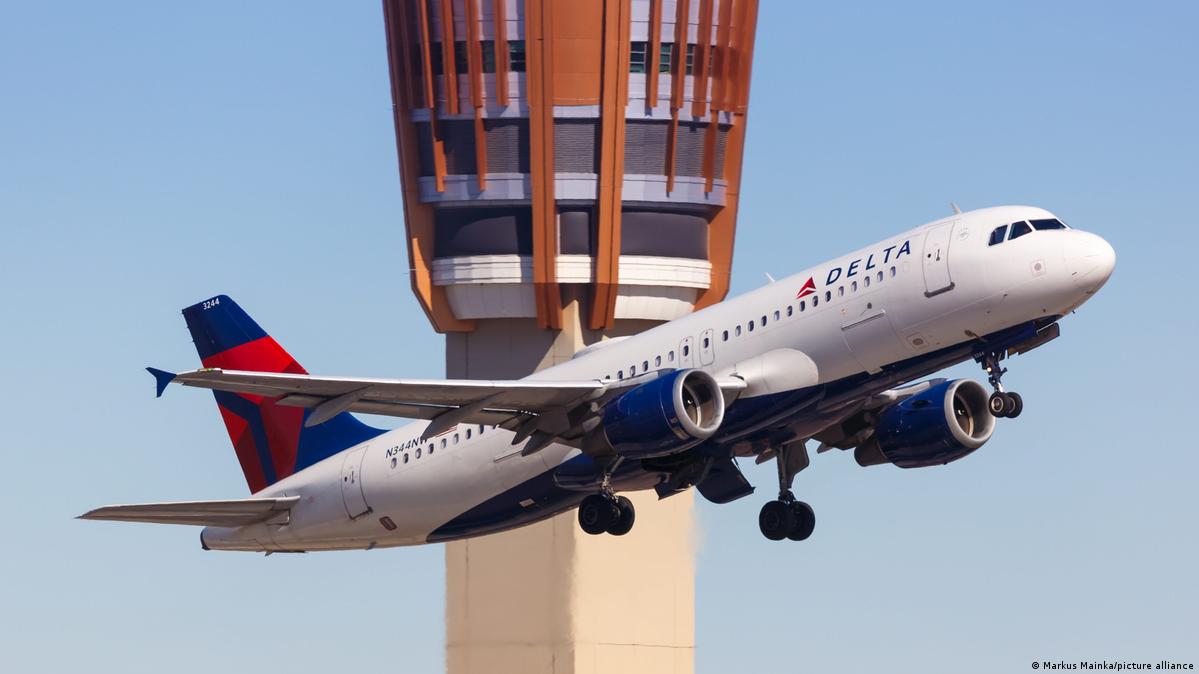 Airbus urdhëron ndryshime softuerike për A320  mund të ndërpriten fluturimet