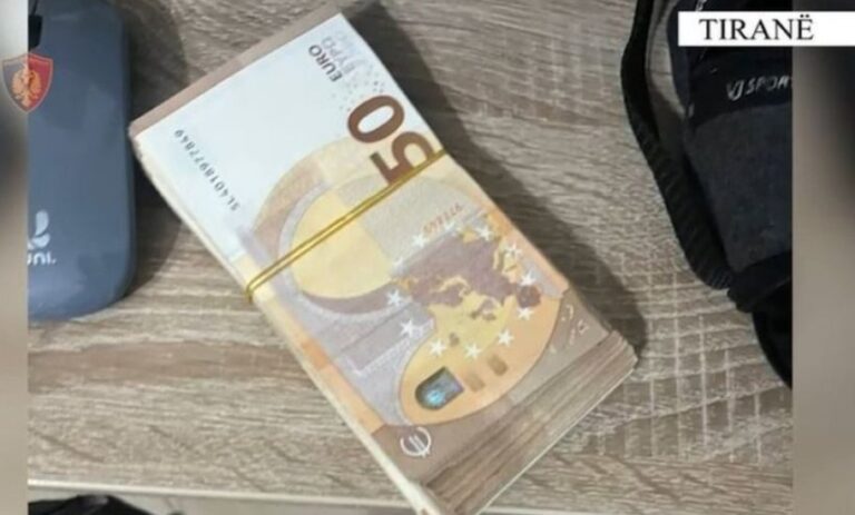 Morën peng biznesmenin për 5 mijë euro, arrestohen dy vajza