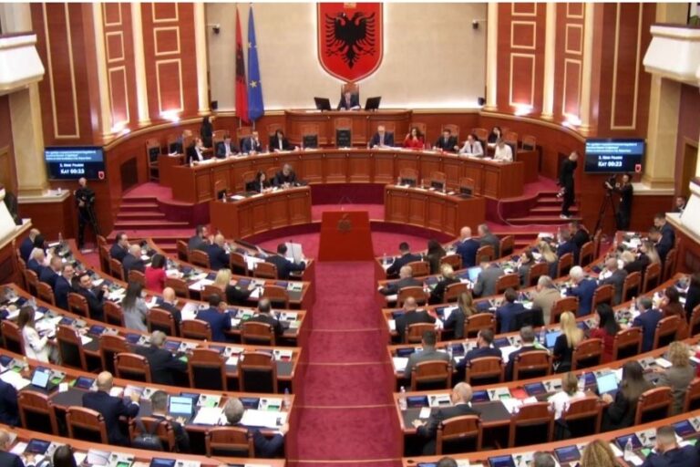 PS dhe PD bashkojnë votat për të votuar anëtarët e Komisionit Rregullator të KQZ-së