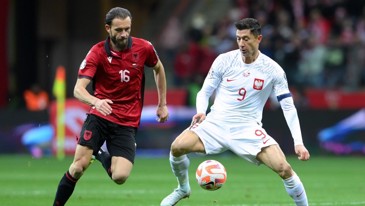 Ish trajneri i Polonisë  Jemi favorit  por Shqipëria është e rrezikshme  