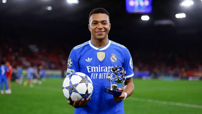 Shënoi 4 gola ndaj Olympiacos, por Mbappe zbulon se u provokua nga tifozët grek