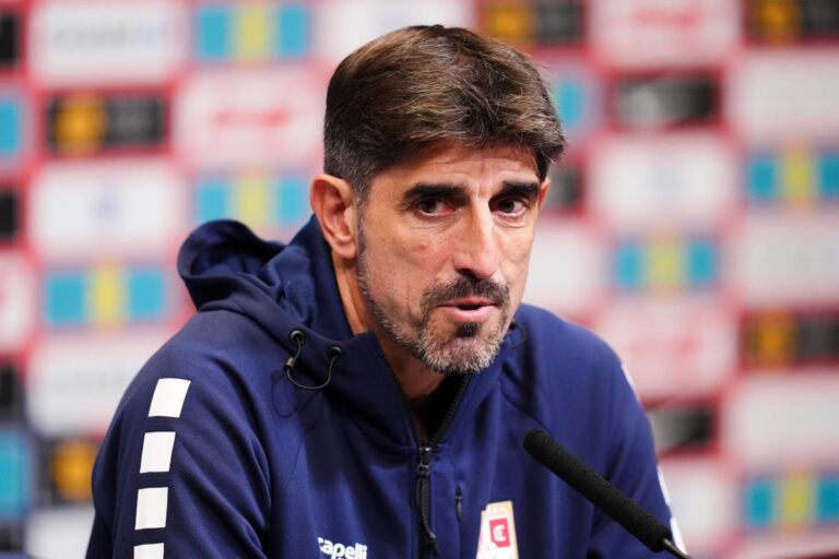 Anglia turpëron keq serbët para ndeshjes dhe trajnerin Paunovic