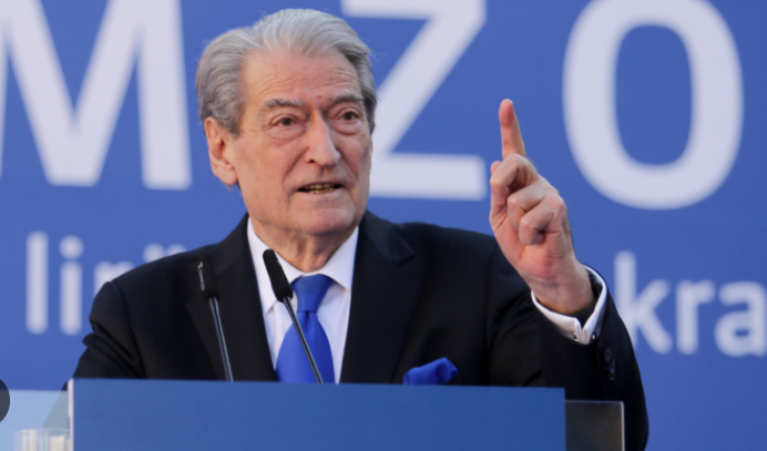 Pse Berisha dhe PD nuk shkuan në Festën e Flamurit 